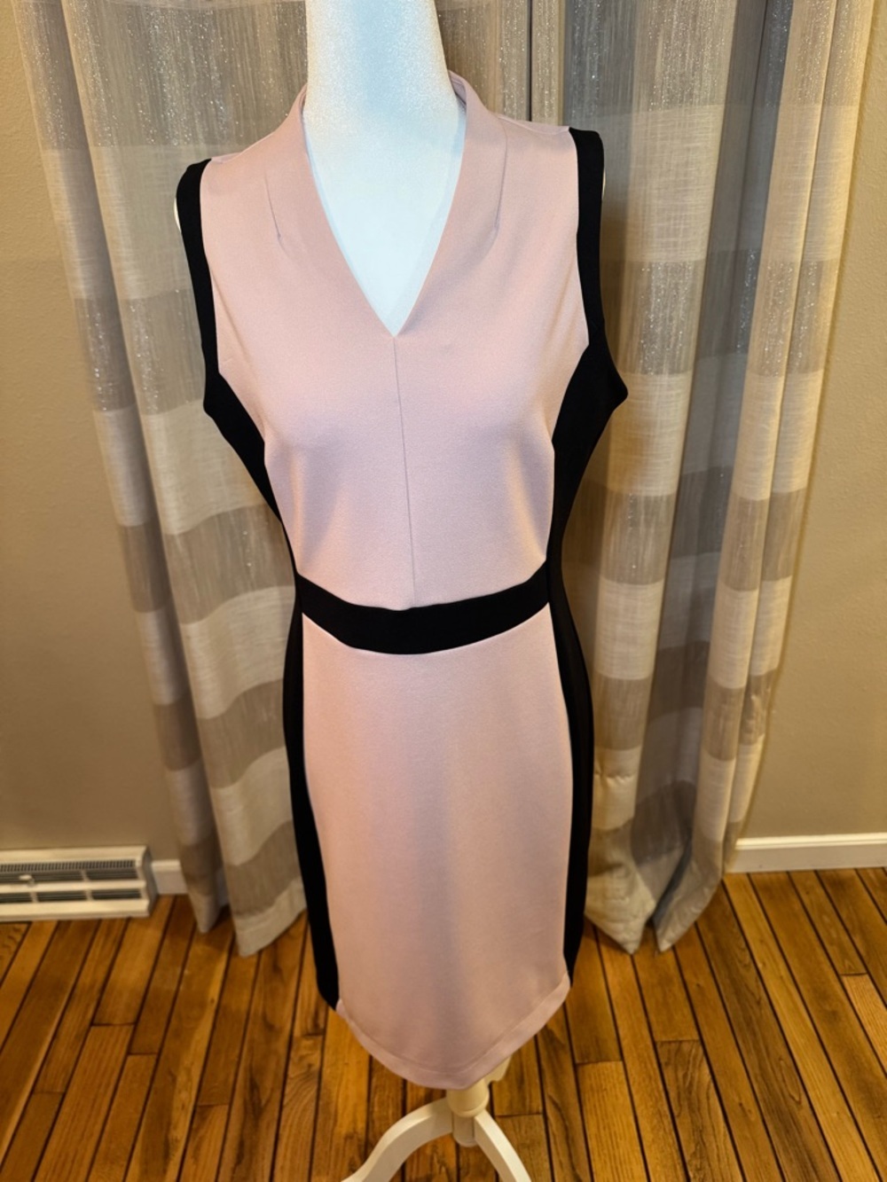 Liz Claiborne Pink and Black V-Neck Sheath Dress